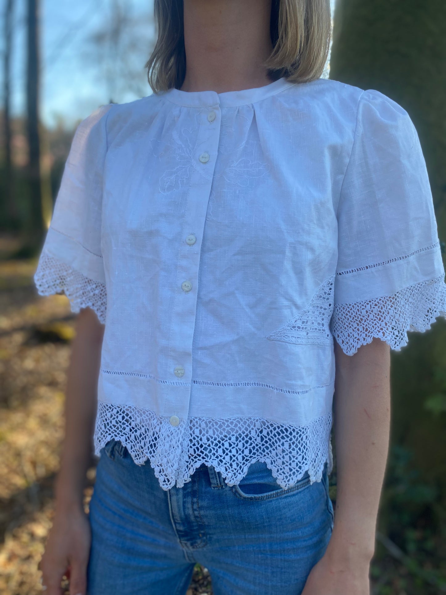 Button up Lace Edge Top With Grandpa Collar - Medium