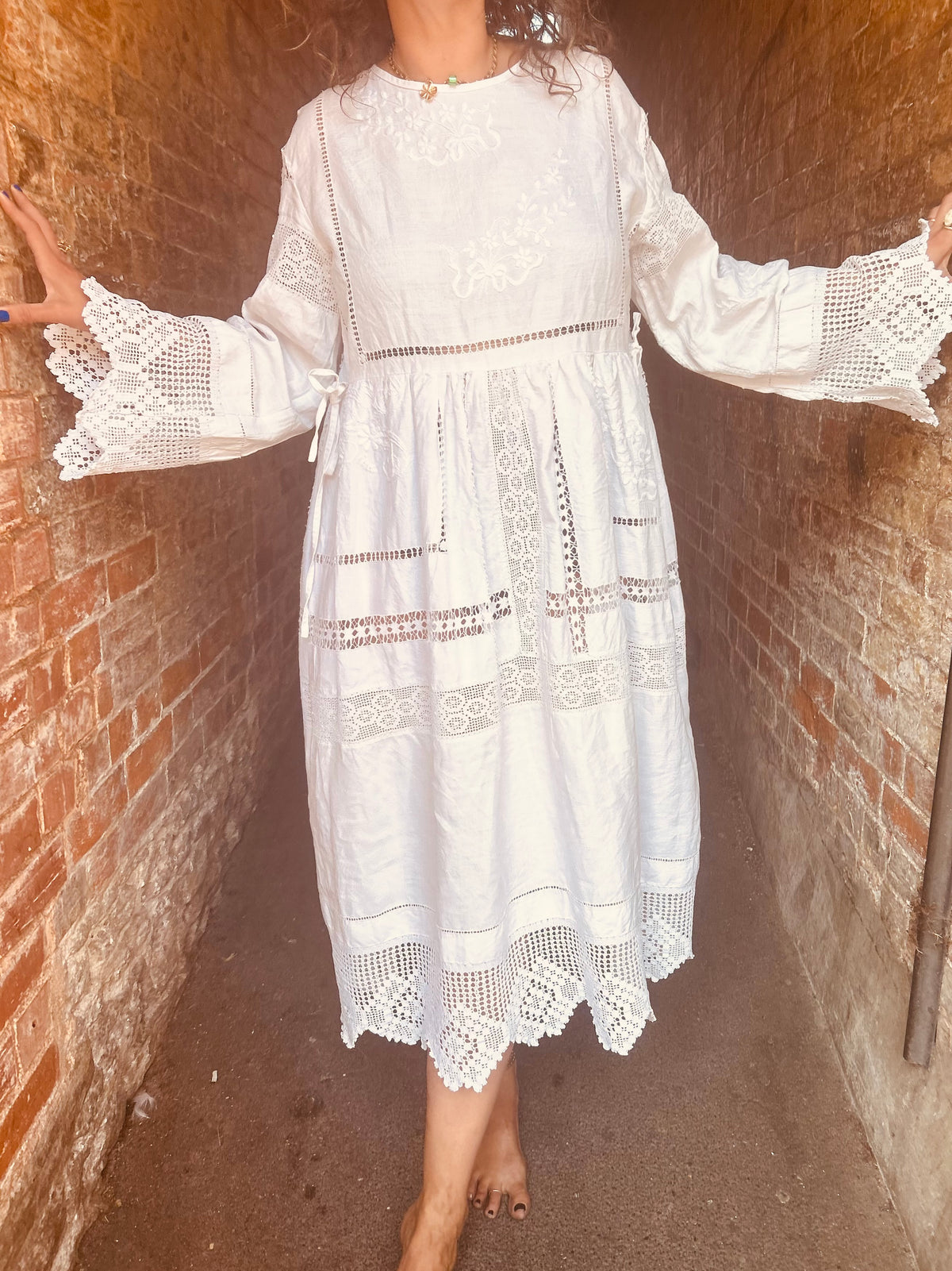 Vintage lace dress -free size