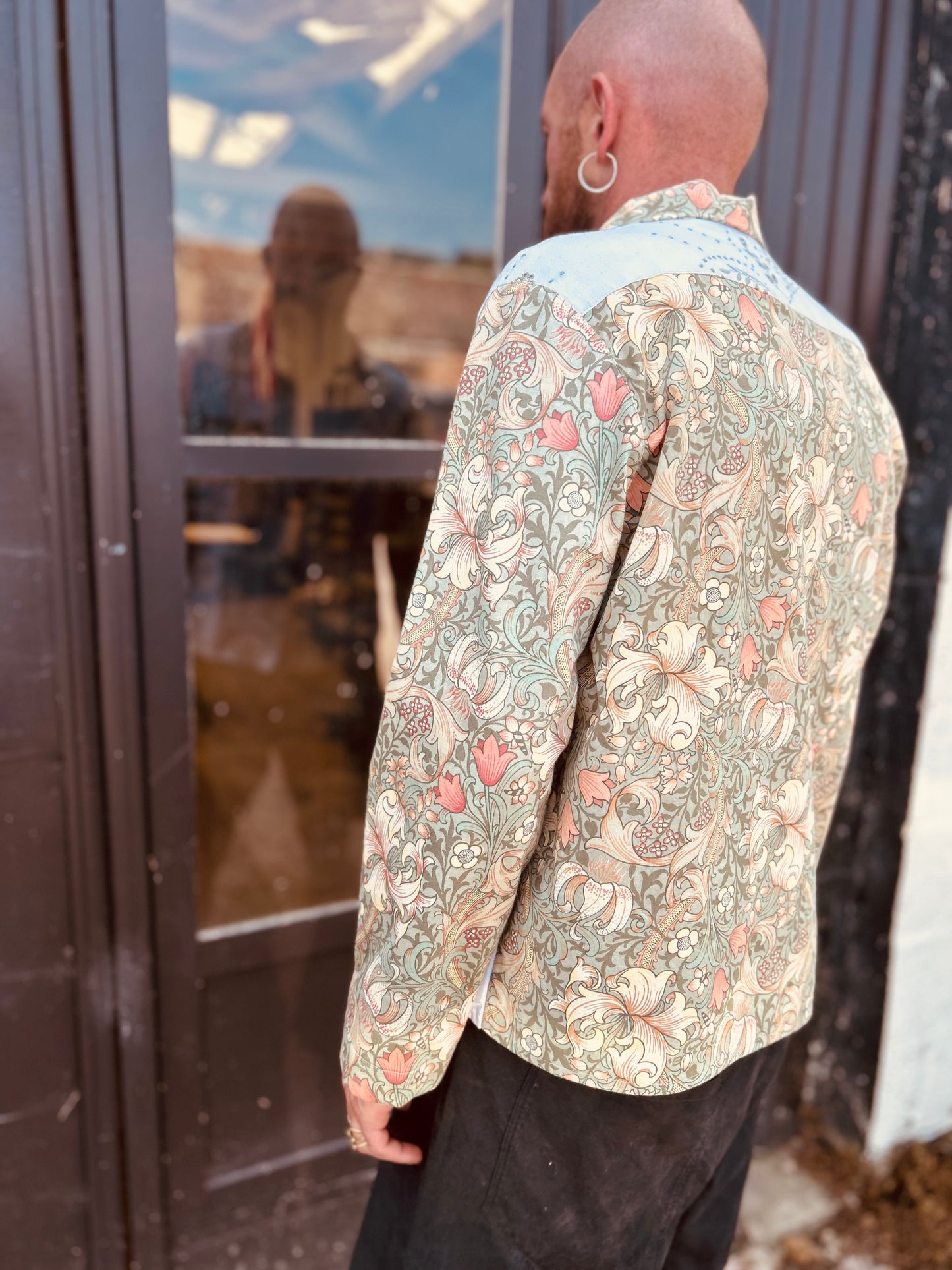 Mens Shirt #14- Large