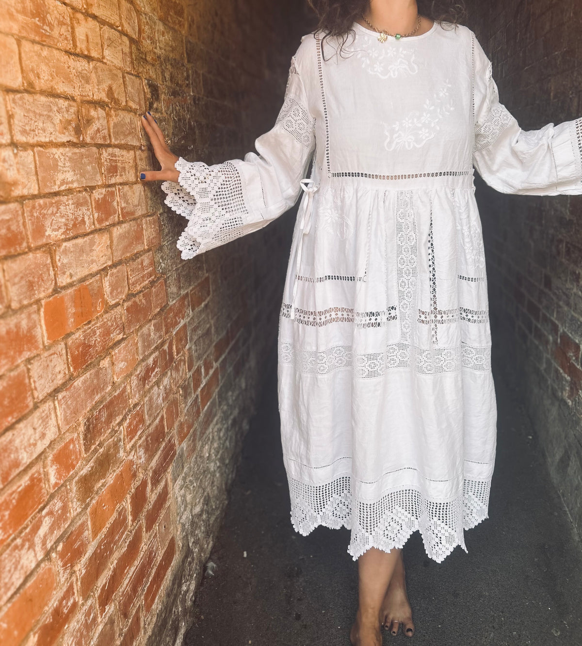 Vintage lace dress -free size